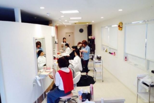 髪の修復専門店 Ami A Belle 広島県廿日市市の美容師 美容室の求人 転職 募集 髪job カミジョブ